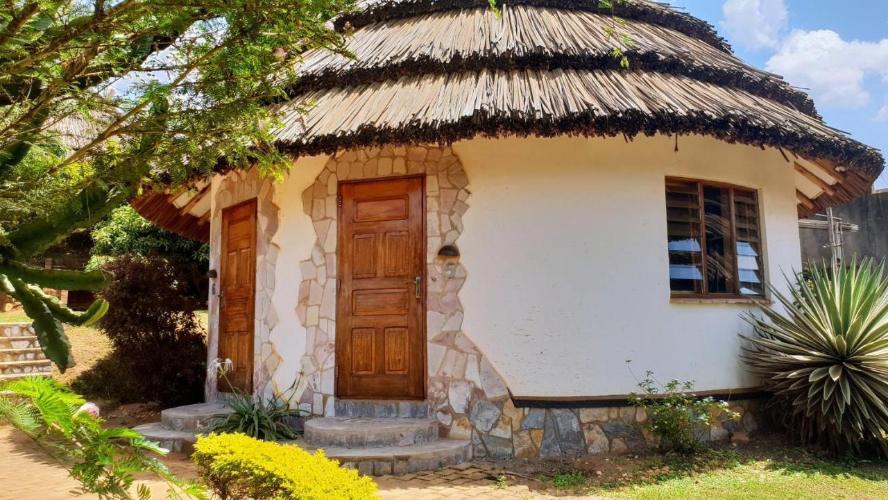 Banda Lodge Masaka Kültér fotó